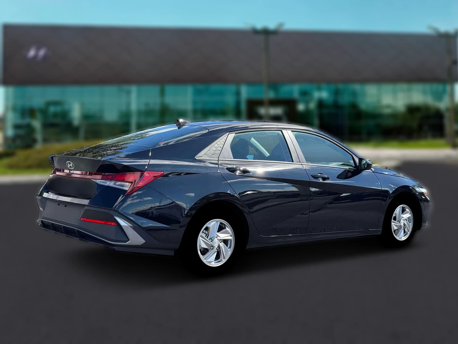Hyundai Elantra SE Sedan 2026 — side view