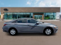 Hyundai Elantra SE Sedan 2026 — side view