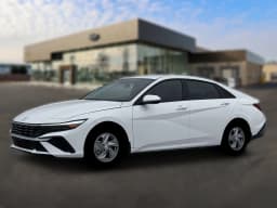 Hyundai Elantra SE Sedan 2026 — side view
