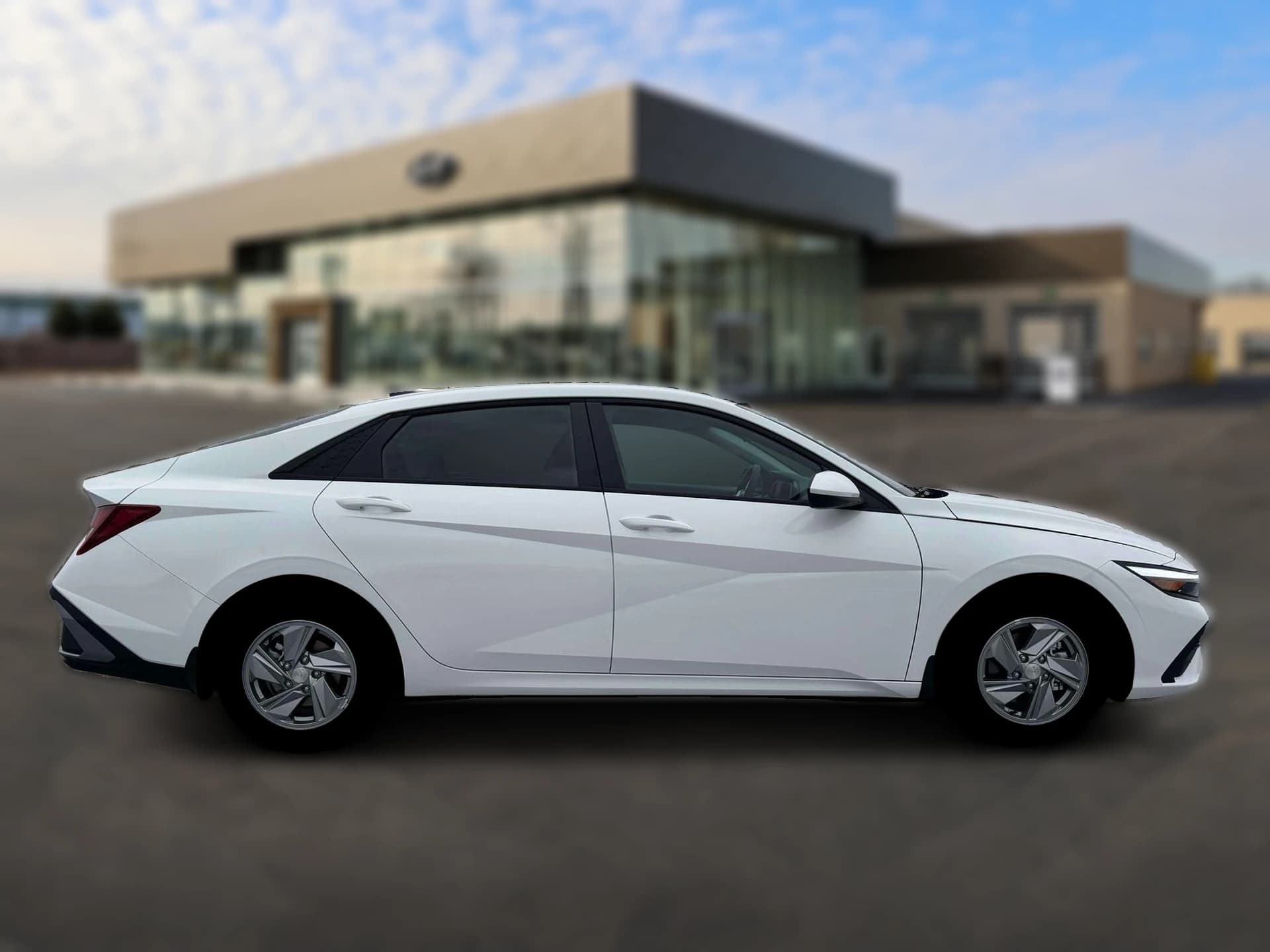 Hyundai Elantra SE Sedan 2026 — side view
