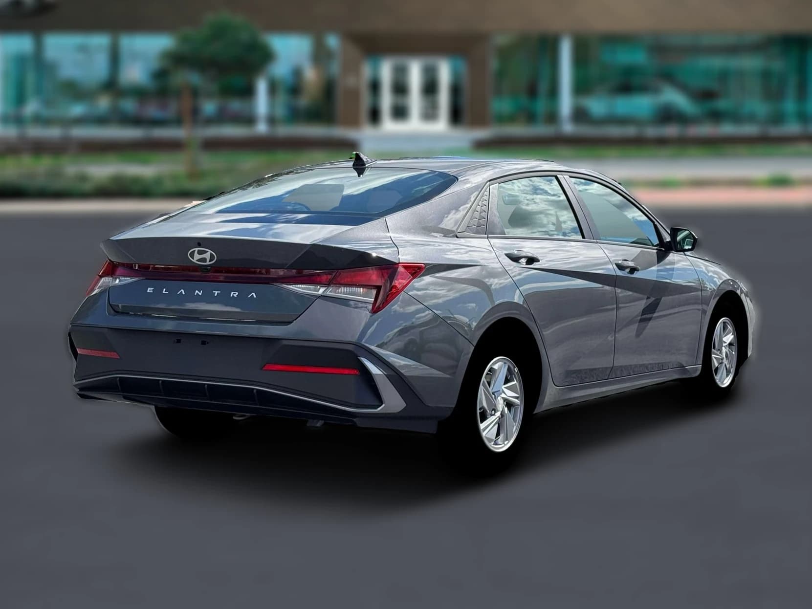 Hyundai Elantra SE Sedan 2026 — side view