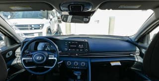 Hyundai Elantra SE IVT