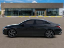 Hyundai Elantra SEL Sport Plus Sedan 2026 — side view