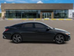 Hyundai Elantra SEL Sport Plus Sedan 2026 — side view