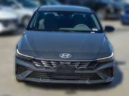 Hyundai Elantra SEL Sport IVT 2026 — side view