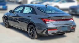 Hyundai Elantra SEL Sport IVT 2026 — side view