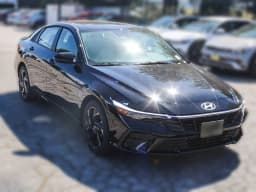 Hyundai Elantra SEL Sport IVT 2026 — side view