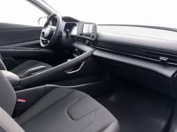 Hyundai Elantra SEL Sport IVT 2026 — side view