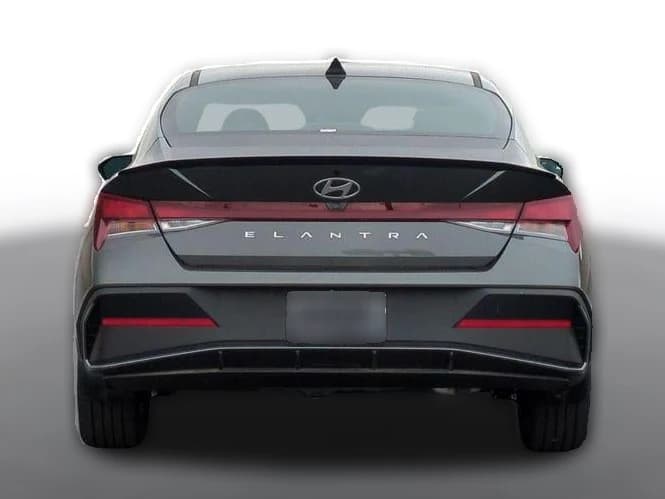 Hyundai Elantra SEL Sport Sedan 2026 — side view