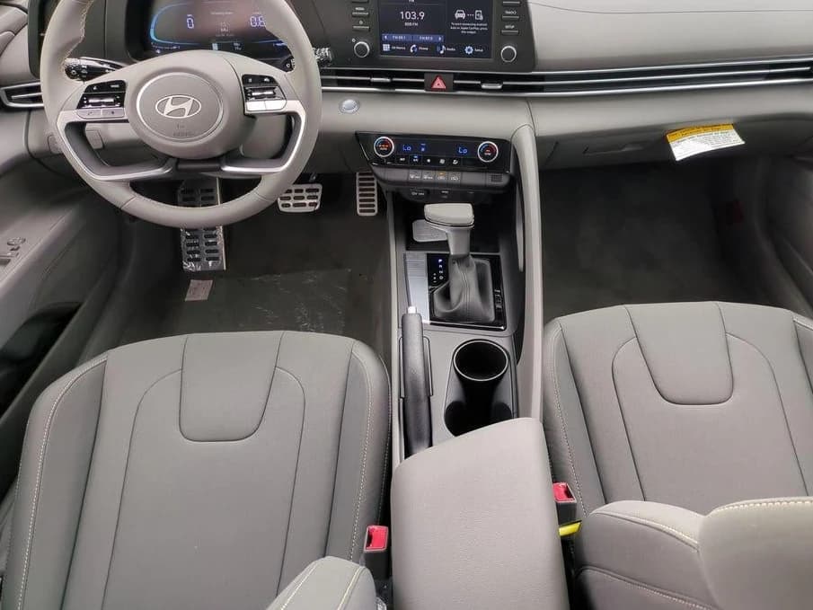 Hyundai Elantra SEL Sport Sedan 2026 — side view