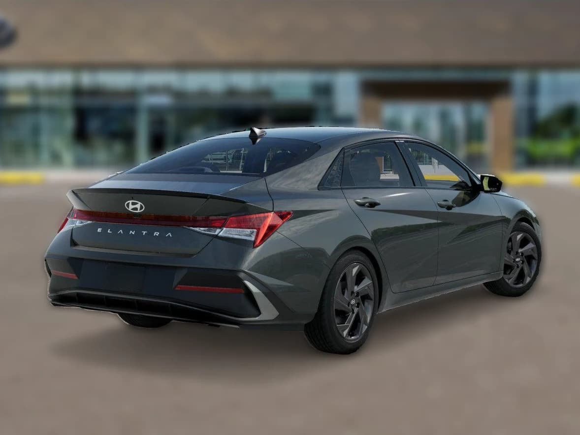 Hyundai Elantra SEL Sport Sedan 2026 — side view
