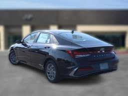 Hyundai Elantra SEL Sport Sedan 2026 — side view