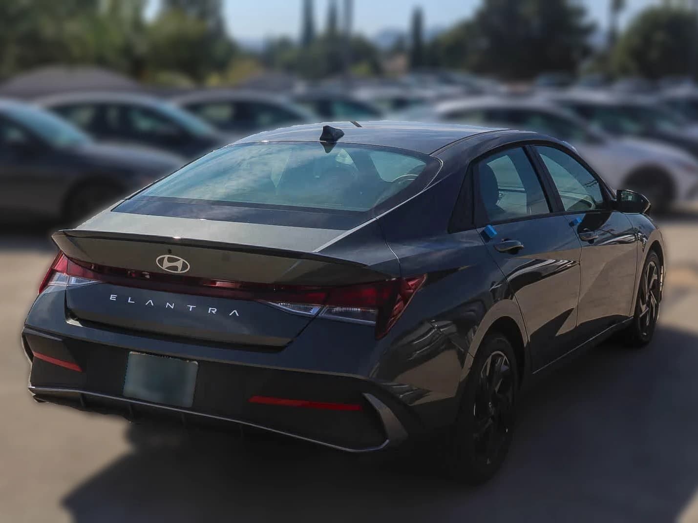 Hyundai Elantra SEL Sport Plus Sedan 2026 — side view