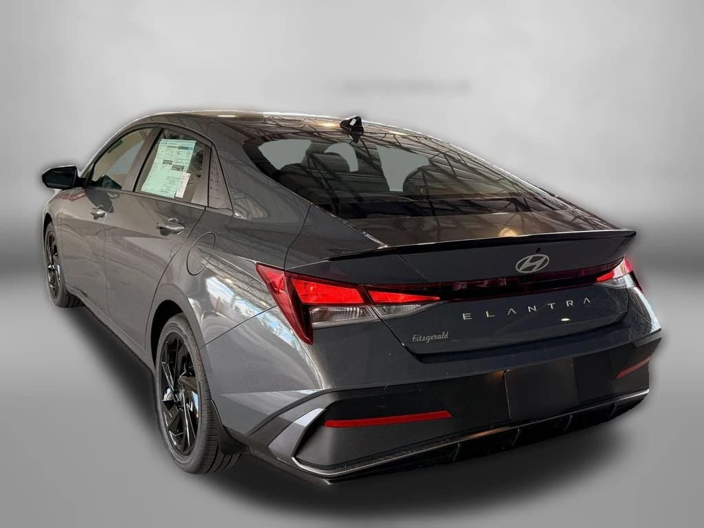 Hyundai Elantra SEL Sport Plus Sedan 2026 — side view