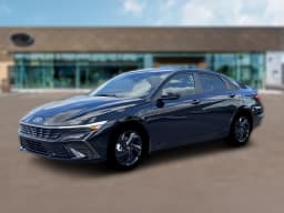 Hyundai Elantra SEL Sport Sedan 2026 — side view