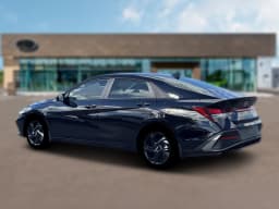 Hyundai Elantra SEL Sport Sedan 2026 — side view