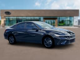 Hyundai Elantra SEL Sport Sedan 2026 — side view