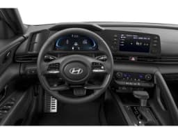 Hyundai Elantra SEL Sport IVT 2026 — side view