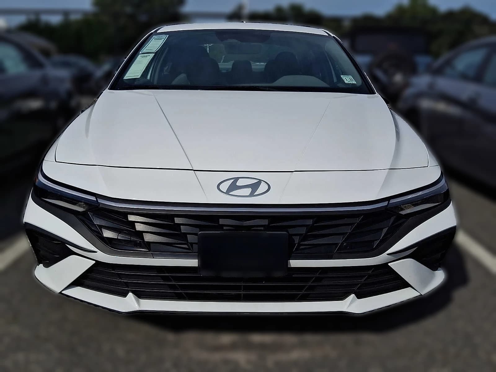 Hyundai Elantra SEL Sport IVT 2026 — side view
