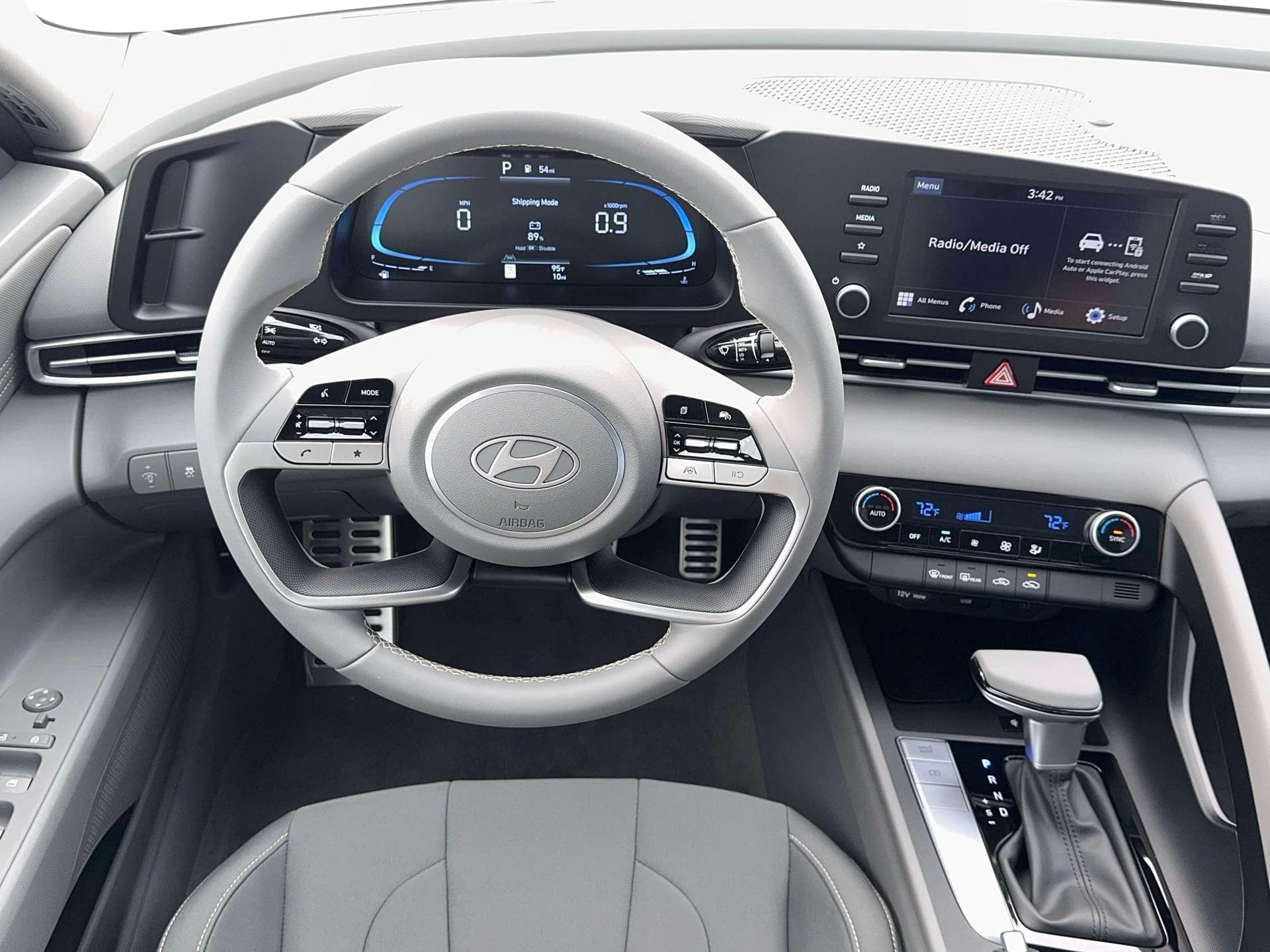 Hyundai Elantra SEL Sport IVT 2026 — side view