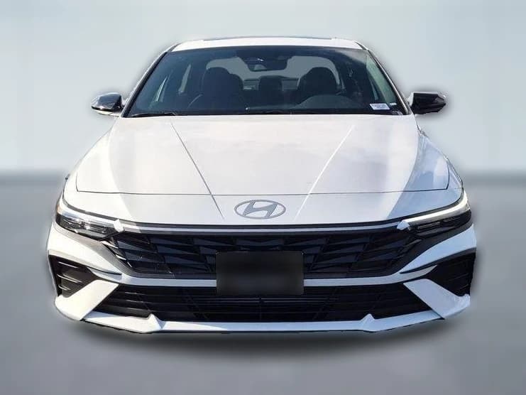 Hyundai Elantra SEL Sport Sedan 2026 — side view