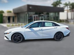 Hyundai Elantra SEL Sport Sedan 2026 — side view