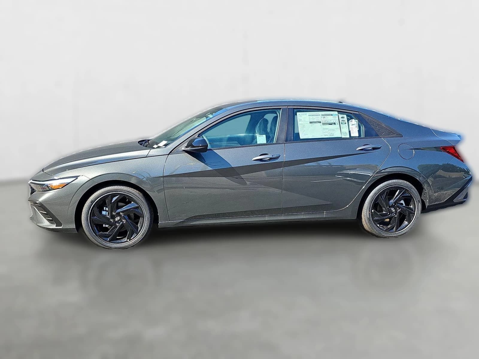 Hyundai Elantra SEL Sport Plus Sedan 2026 — side view