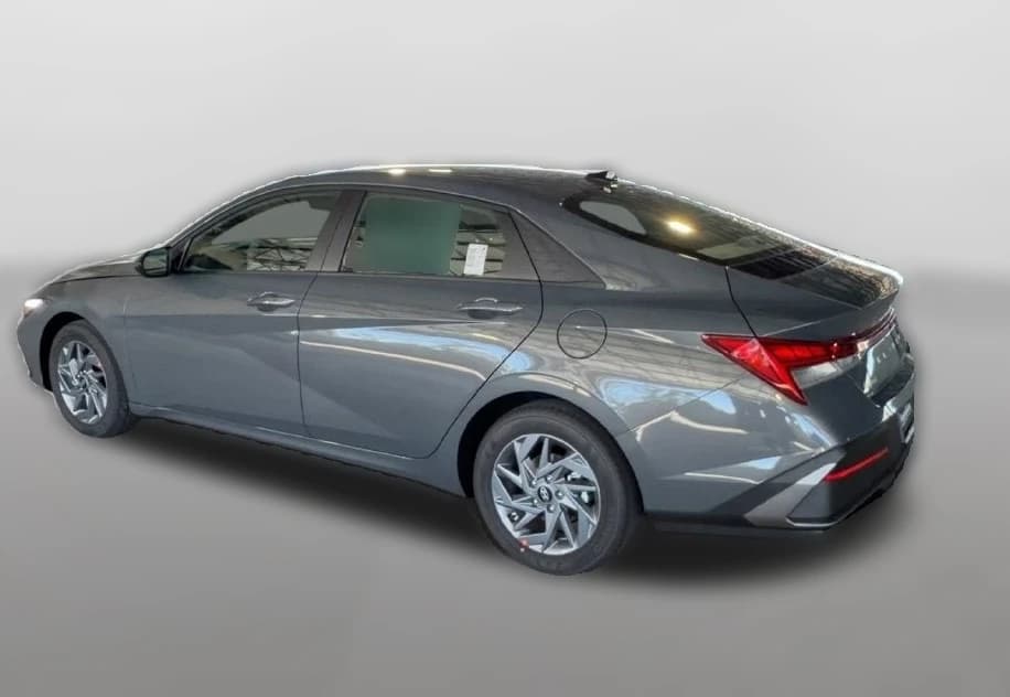 Hyundai Elantra Hybrid Blue Sedan 2026 — side view
