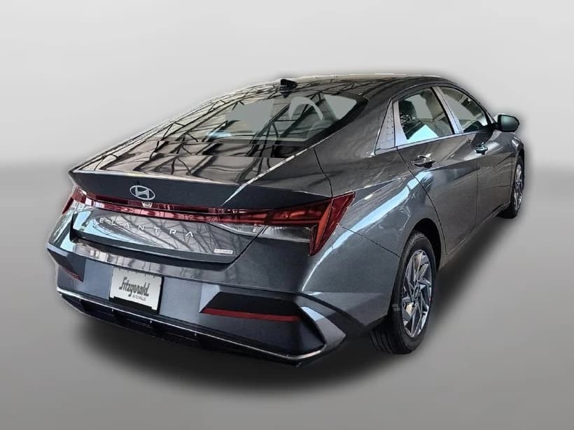 Hyundai Elantra Hybrid Blue Sedan 2026 — side view