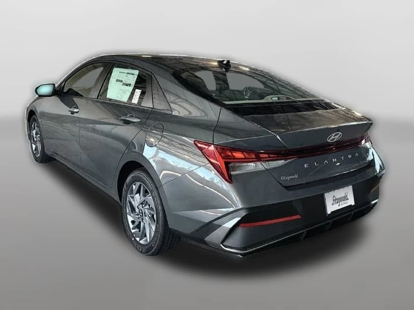 Hyundai Elantra Hybrid Blue Sedan 2026 — side view