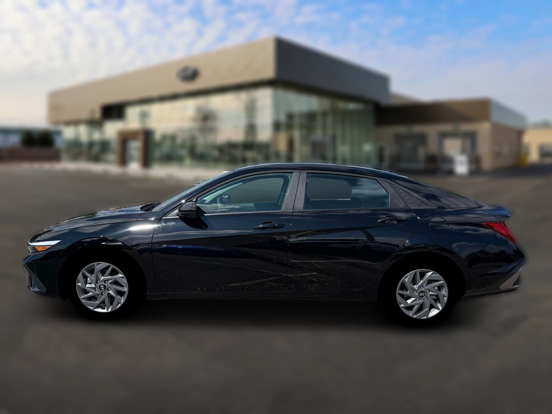 Hyundai Elantra Hybrid Blue Sedan 2026 — side view