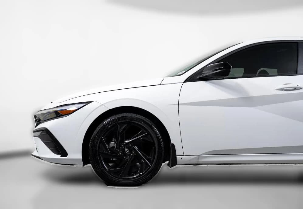 Hyundai Elantra Hybrid SEL Sport Sedan 2026 — side view