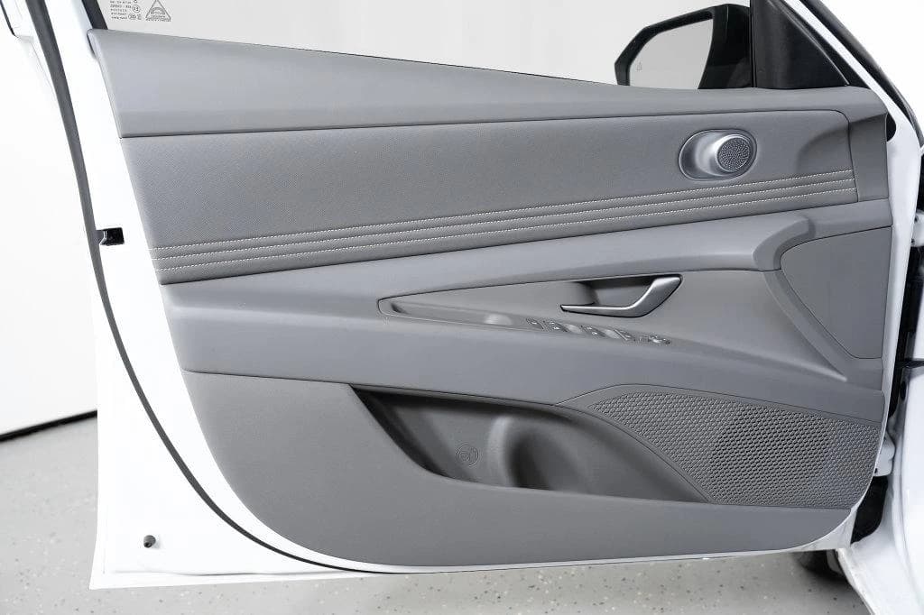 Hyundai Elantra Hybrid SEL Sport Sedan 2026 — side view