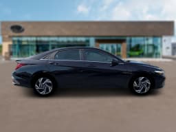 Hyundai Elantra Hybrid Limited Sedan 2026 — side view