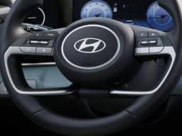 Hyundai Elantra Hybrid Limited DCT 2025 — side view