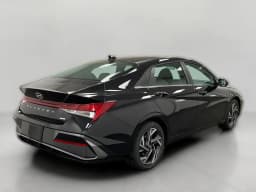 Hyundai Elantra Hybrid Limited Sedan 2026 — side view