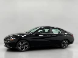 Hyundai Elantra Hybrid Limited Sedan 2026 — side view