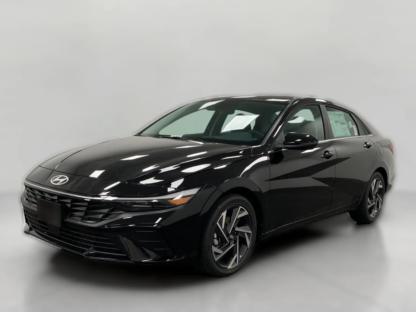Hyundai Elantra Hybrid Limited Sedan 2026 — side view