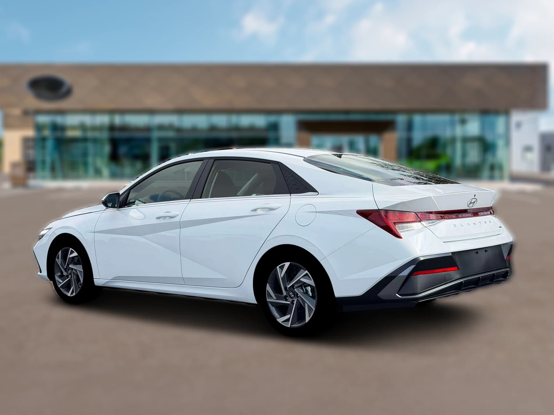 Hyundai Elantra Hybrid Limited Sedan 2026 — side view