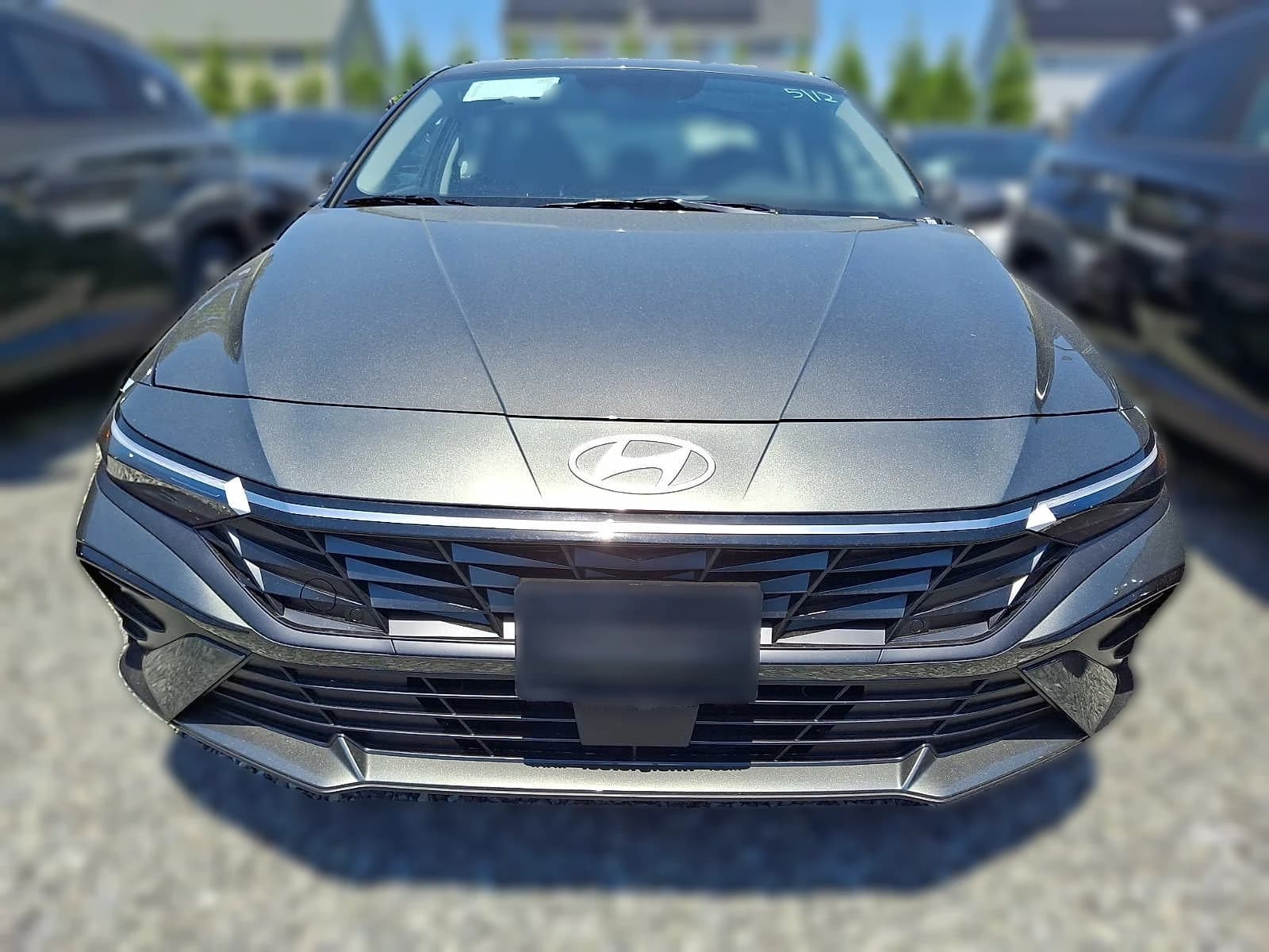 Hyundai Elantra Limited IVT 2026 — side view