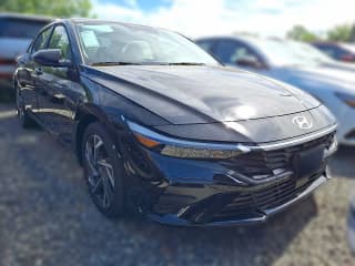 Hyundai Elantra Limited IVT