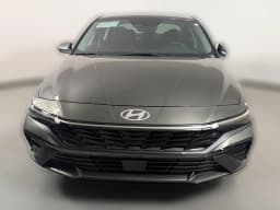 Hyundai Elantra Limited IVT 2026 — side view