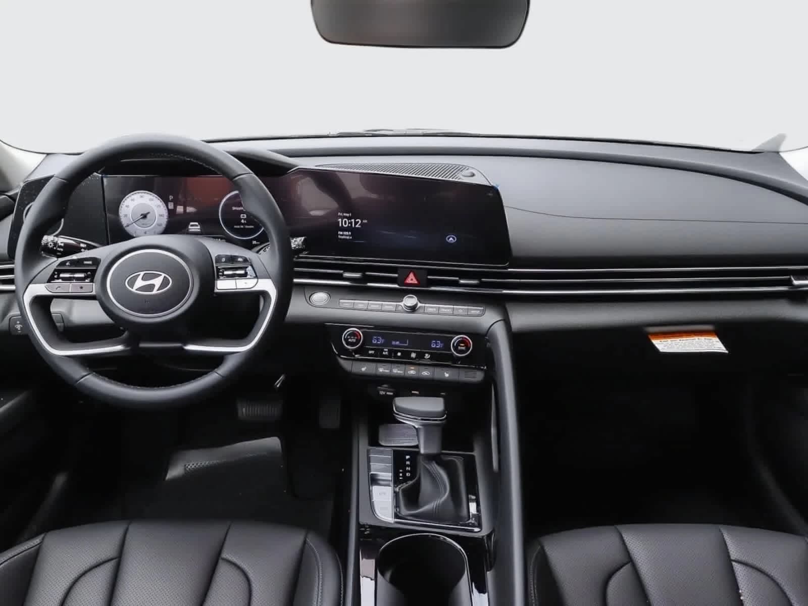 Hyundai Elantra Limited Sedan 2026 — side view