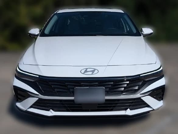 Hyundai Elantra Limited Sedan 2026 — side view