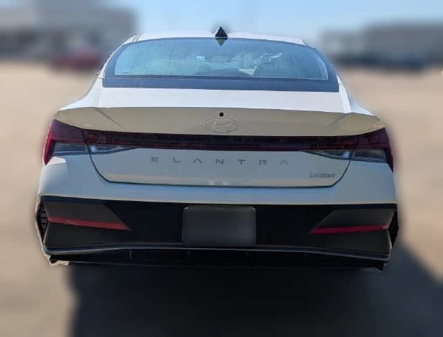 Hyundai Elantra Limited Sedan 2026 — side view