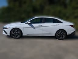 Hyundai Elantra Limited Sedan 2026 — side view