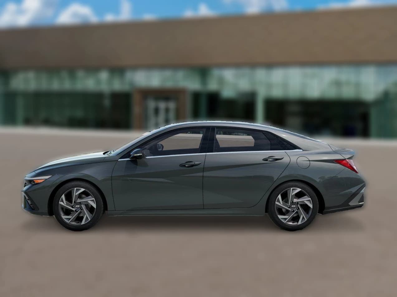 Hyundai Elantra Limited Sedan 2026 — side view