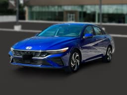 Hyundai Elantra Limited IVT 2025 — side view
