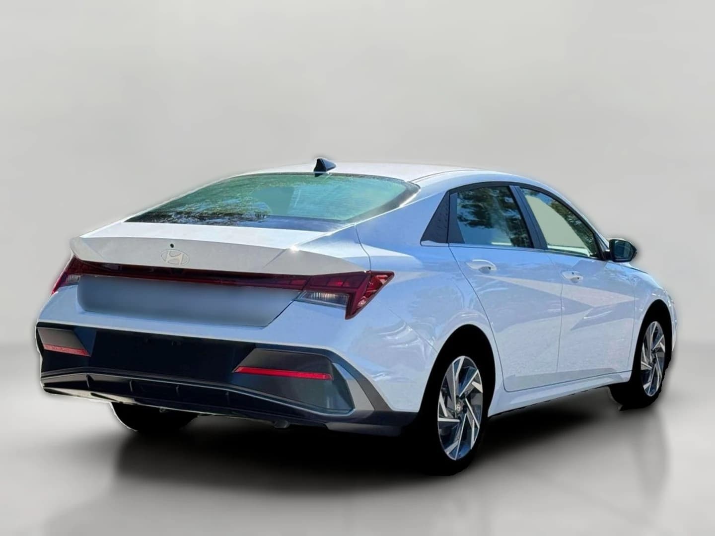 Hyundai Elantra Limited Sedan 2026 — side view