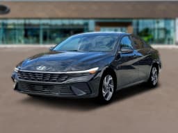 Hyundai Elantra Limited Sedan 2026 — side view